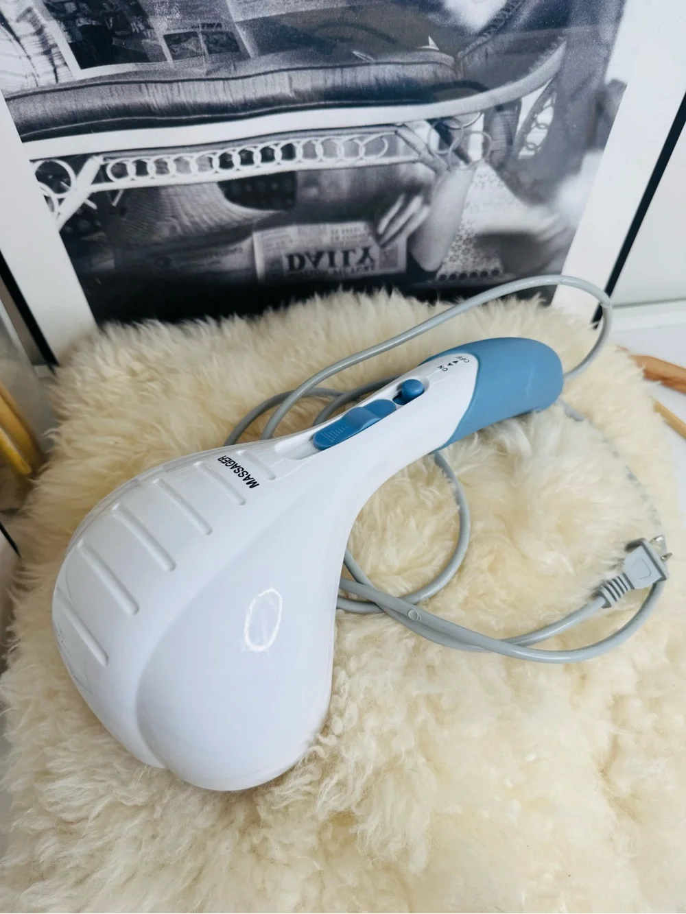 Handheld Massager for Kids - White & Light Blue